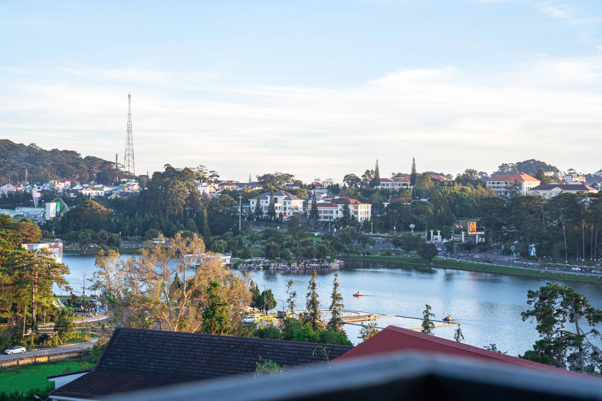 River Park Hotel Dalat Exterior photo